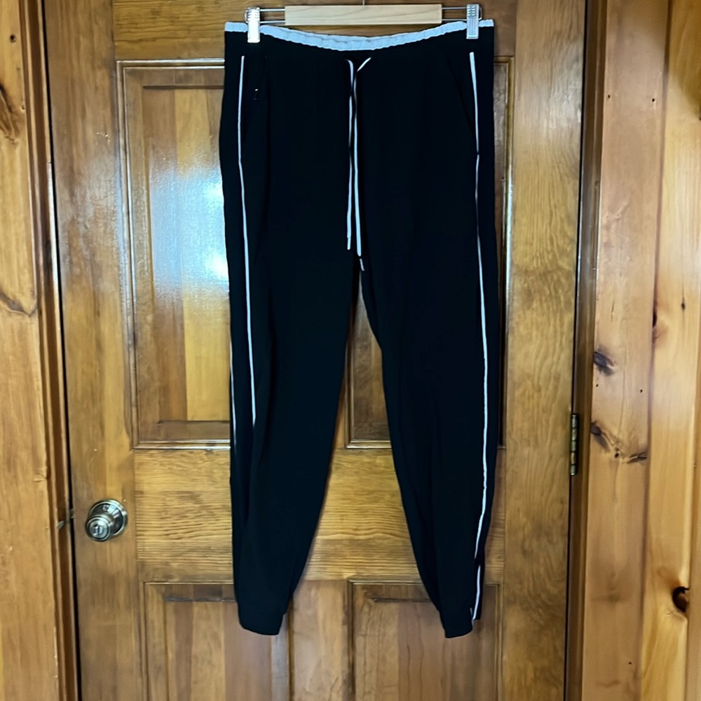 Athleta Black Brooklyn Jogger White Piping Size 10